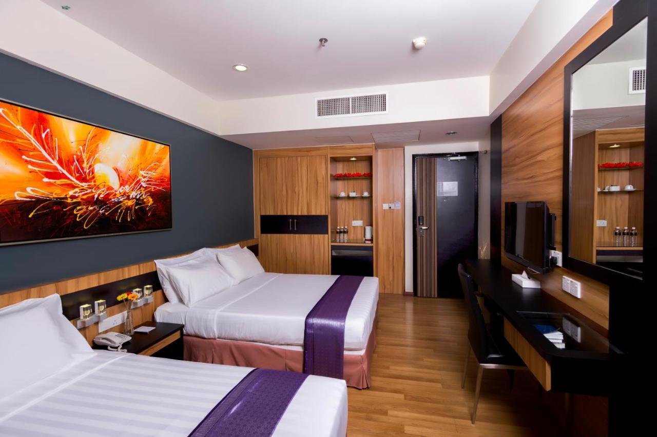 Mariner Hotel Лабуан Экстерьер фото