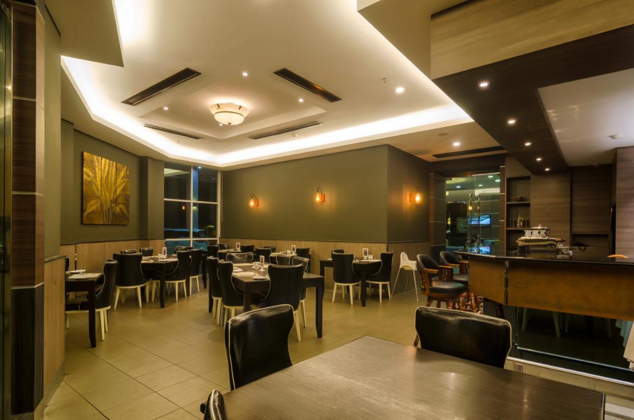 Mariner Hotel Лабуан Экстерьер фото
